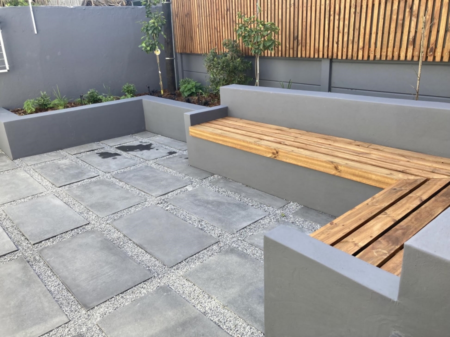 To Let 2 Bedroom Property for Rent in Claremont Village Western Cape